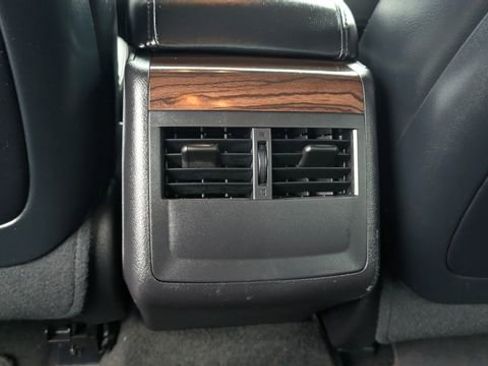 Used 2015 Toyota Avalon XLE FWD image 13