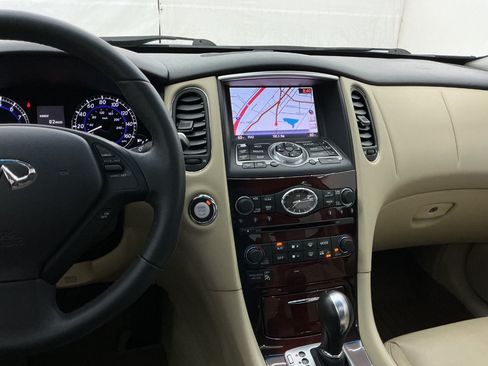 Used 2016 INFINITI QX50 2WD w/ Premium Plus Package image 34