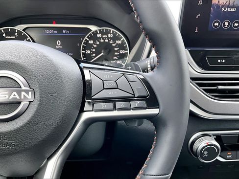 Used 2026 Nissan Altima 2.5 SR FWD image 25