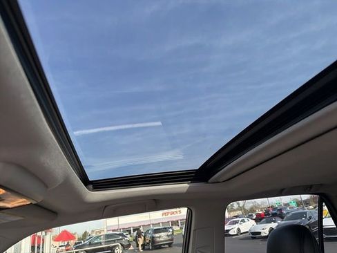 Used 2014 Toyota 4Runner SR5 Premium image 9