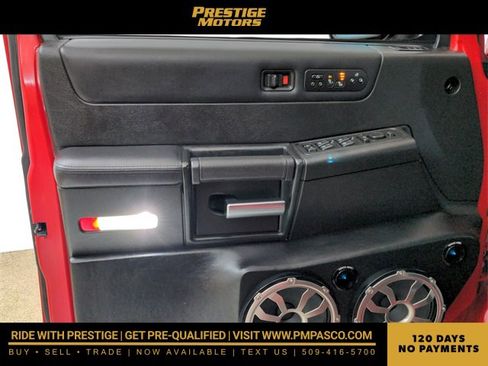 Used 2005 HUMMER H2 SUT w/ Preferred Equipment Group image 35