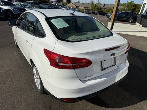 Used 2018 Ford Focus SE image 12