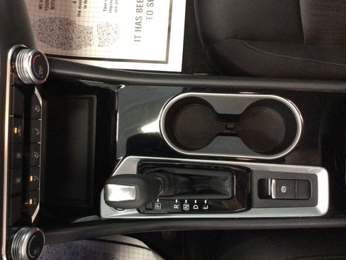 Used 2024 Nissan Altima 2.5 SV image 24