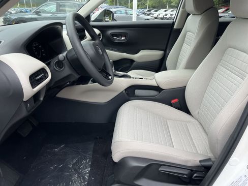 New 2026 Honda HR-V LX image 12