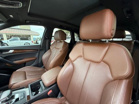 Used 2020 Audi Q5 2.0T Premium Plus w/ Premium Plus Package image 18