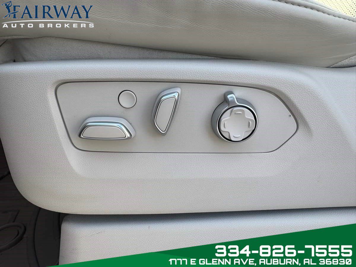 Used 2025 Cadillac Escalade Sport Platinum AWD/4WD image 16