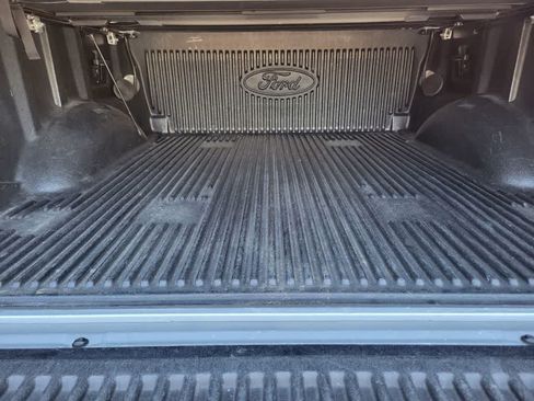 Used 2018 Ford F150 Lariat w/ Equipment Group 502A Luxury AWD/4WD image 13