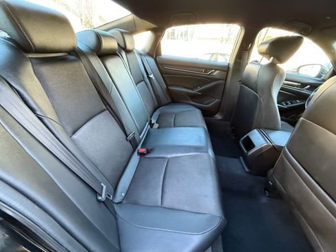 Used 2019 Honda Accord Sport image 27