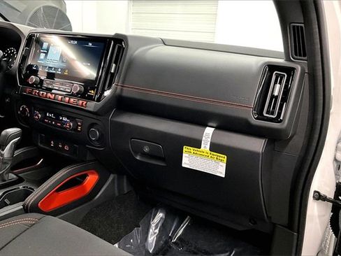 New 2025 Nissan Frontier PRO-4X image 33