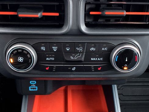 Used 2024 Ford Maverick XLT w/ XLT Luxury Package image 35