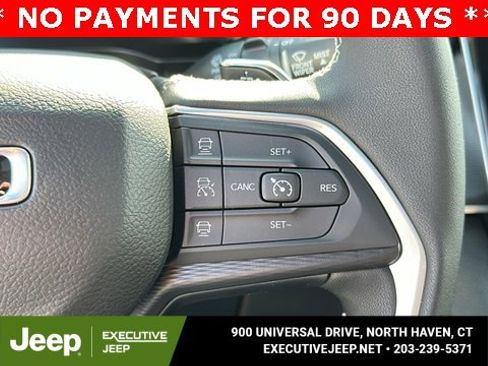 New 2025 Jeep Grand Cherokee Laredo w/ Luxury Tech Group I image 15