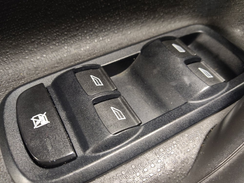 Used 2018 Ford Fiesta SE FWD image 27