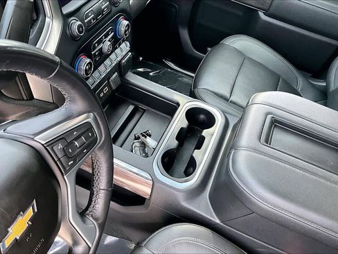 Used 2022 Chevrolet Silverado 1500 LTZ image 17