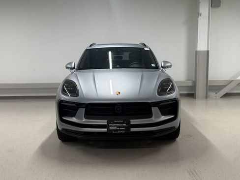 Certified 2026 Porsche Macan AWD/4WD image 6