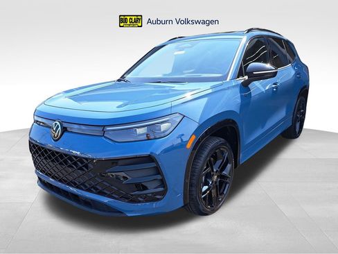 New 2025 Volkswagen Tiguan SE R-Line AWD/4WD image 1