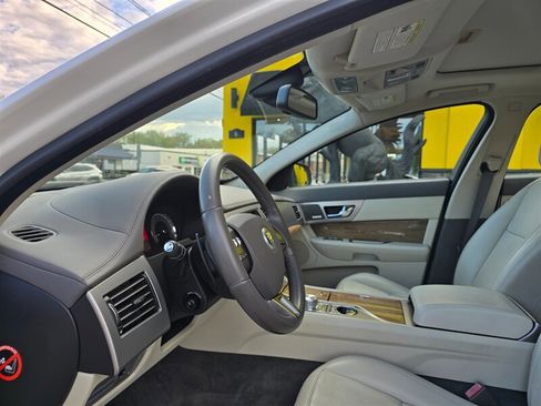 Used 2009 Jaguar XF Supercharged RWD image 21