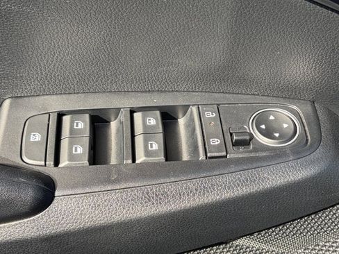Certified 2026 Kia Seltos LX FWD image 17