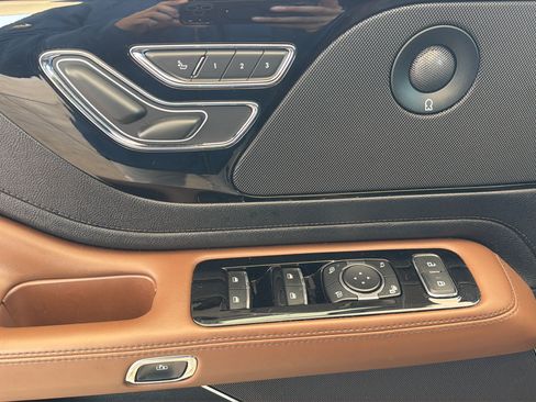 Used 2024 Lincoln Aviator Reserve w/ Equipment Group 201A AWD/4WD image 28