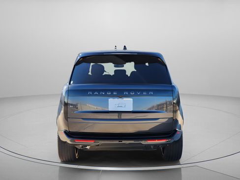 New 2026 Land Rover Range Rover Long Wheelbase SE image 4
