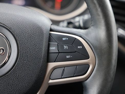 Used 2017 Jeep Cherokee Limited AWD/4WD image 21