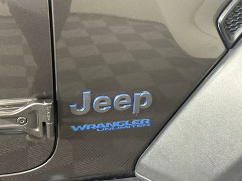 Used 2021 Jeep Wrangler Unlimited Rubicon 4xe w/ Cold Weather Group image 15