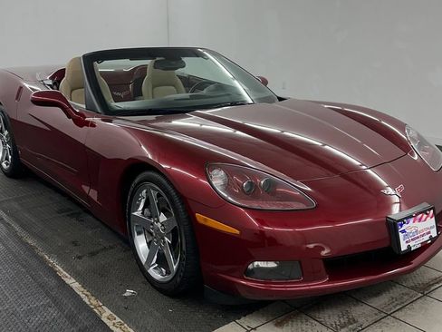 Used 2007 Chevrolet Corvette Convertible w/ Preferred Equipment Group RWD image 35