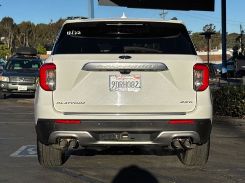 Certified 2022 Ford Explorer Platinum w/ Equipment Group 601A image 13