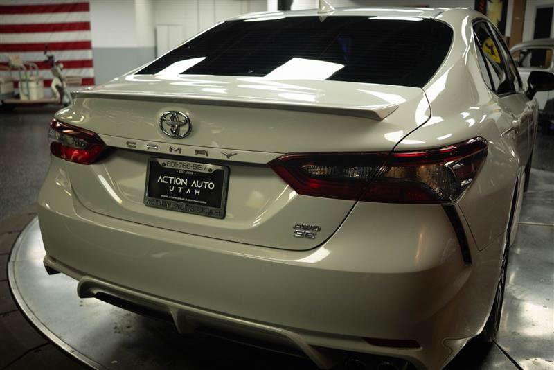 Used 2023 Toyota Camry SE AWD/4WD image 6