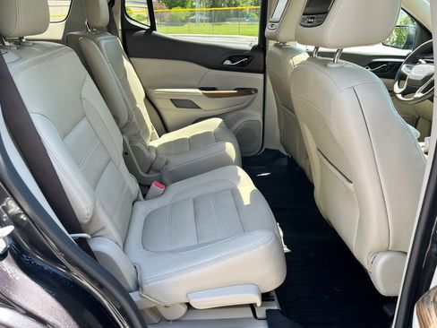 Used 2017 GMC Acadia Denali w/ Technology Package AWD/4WD image 16