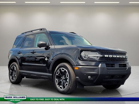 Certified 2025 Ford Bronco Sport Outer Banks w/ Outer Banks Tech Package+ AWD/4WD image 1