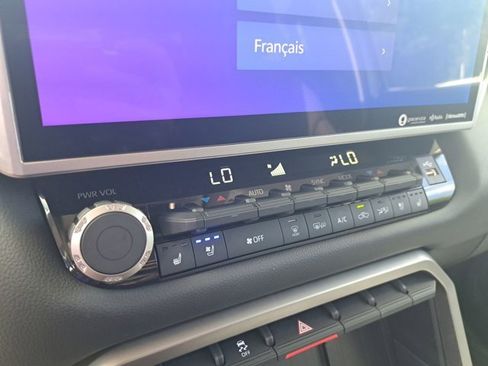 Used 2024 Toyota Tundra Limited image 28