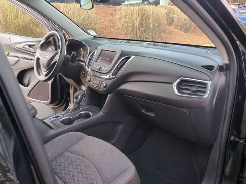 Used 2023 Chevrolet Equinox LT image 33