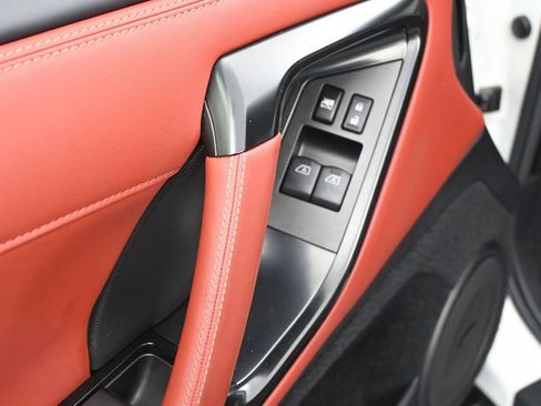 Certified 2024 Nissan GT-R Premium w/ Premium Interior Package AWD/4WD image 8