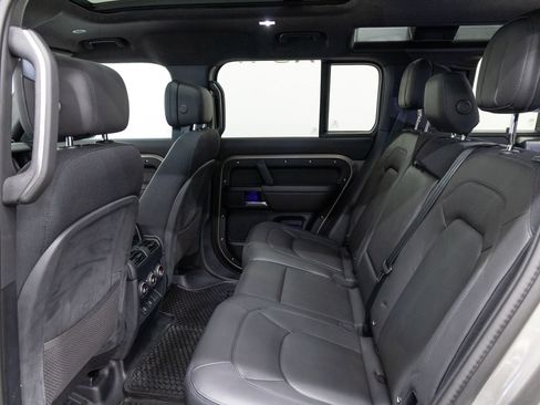 Used 2025 Land Rover Defender 110 X AWD/4WD image 8