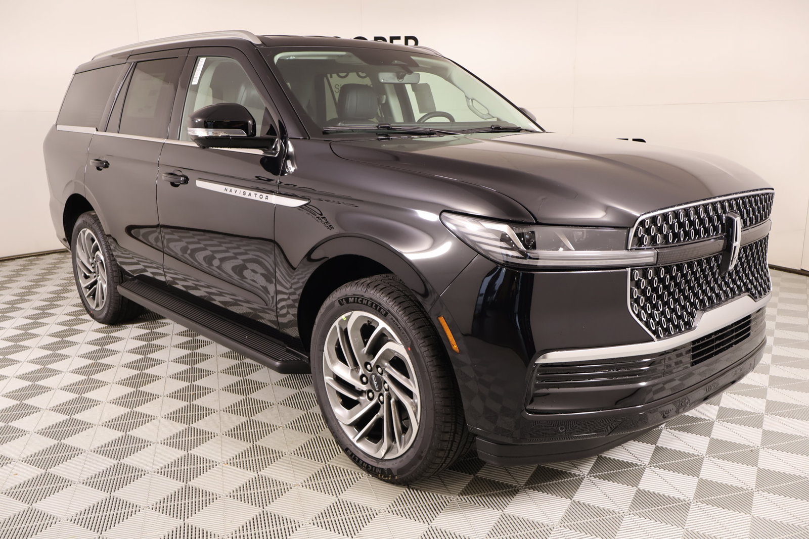 New 2026 Lincoln Navigator Premiere AWD/4WD 360° Tour