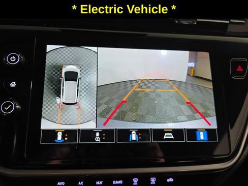 Certified 2023 Chevrolet Bolt LT FWD image 19