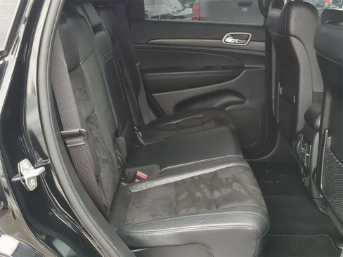 Certified 2022 Jeep Grand Cherokee Laredo X image 27