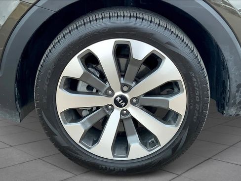 Used 2021 Kia Telluride S image 11