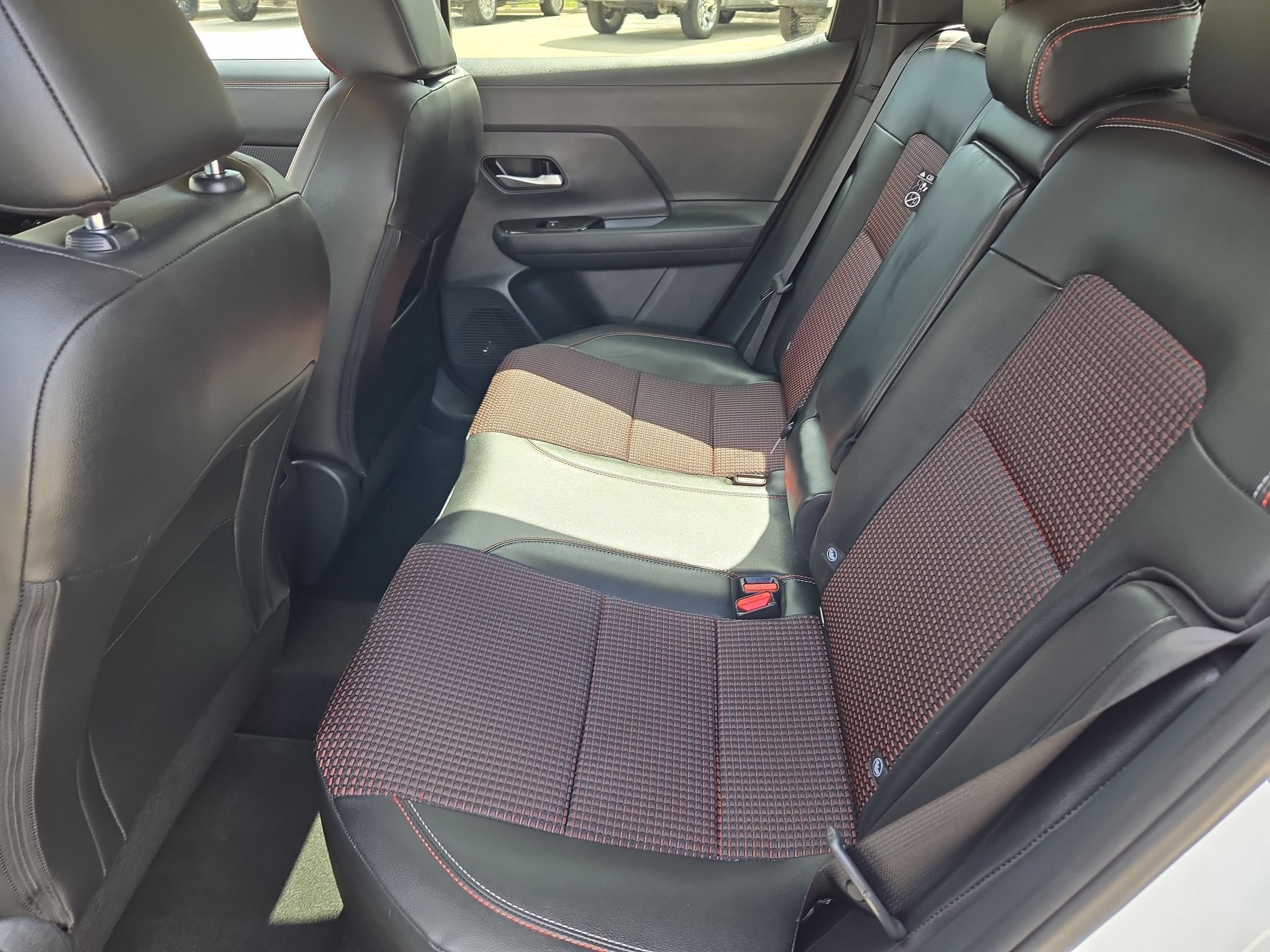 Certified 2026 Nissan Kicks SR w/ Cold Weather Package FWD image 13