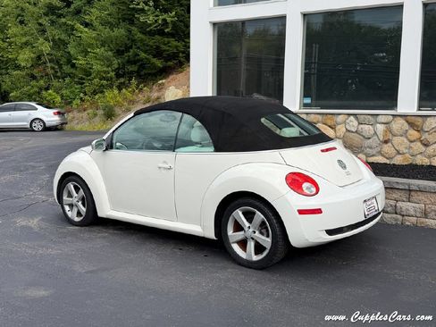 Used 2007 Volkswagen Beetle Triple White Edition FWD image 24