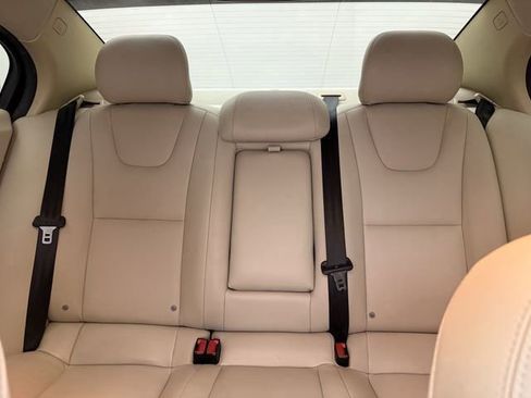 Used 2015 Volvo S60 T5 Platinum image 26