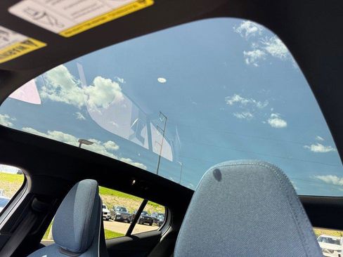 Certified 2025 Volvo EX30 Ultra image 5