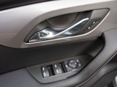 Used 2025 Chevrolet Blazer LT image 16