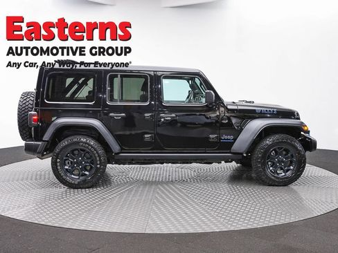 Used 2023 Jeep Wrangler Unlimited w/ Sun & Screen Package AWD/4WD image 4