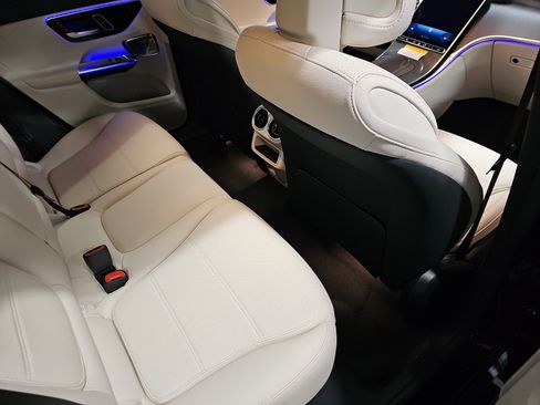New 2026 Mercedes-Benz GLC 300 4MATIC image 11