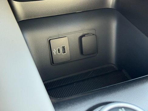 New 2026 Ford Explorer Active w/ Active Comfort Package image 17