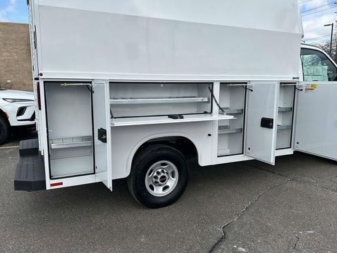 New 2025 GMC Savana 3500 Work Van w/ Power Convenience Package image 13