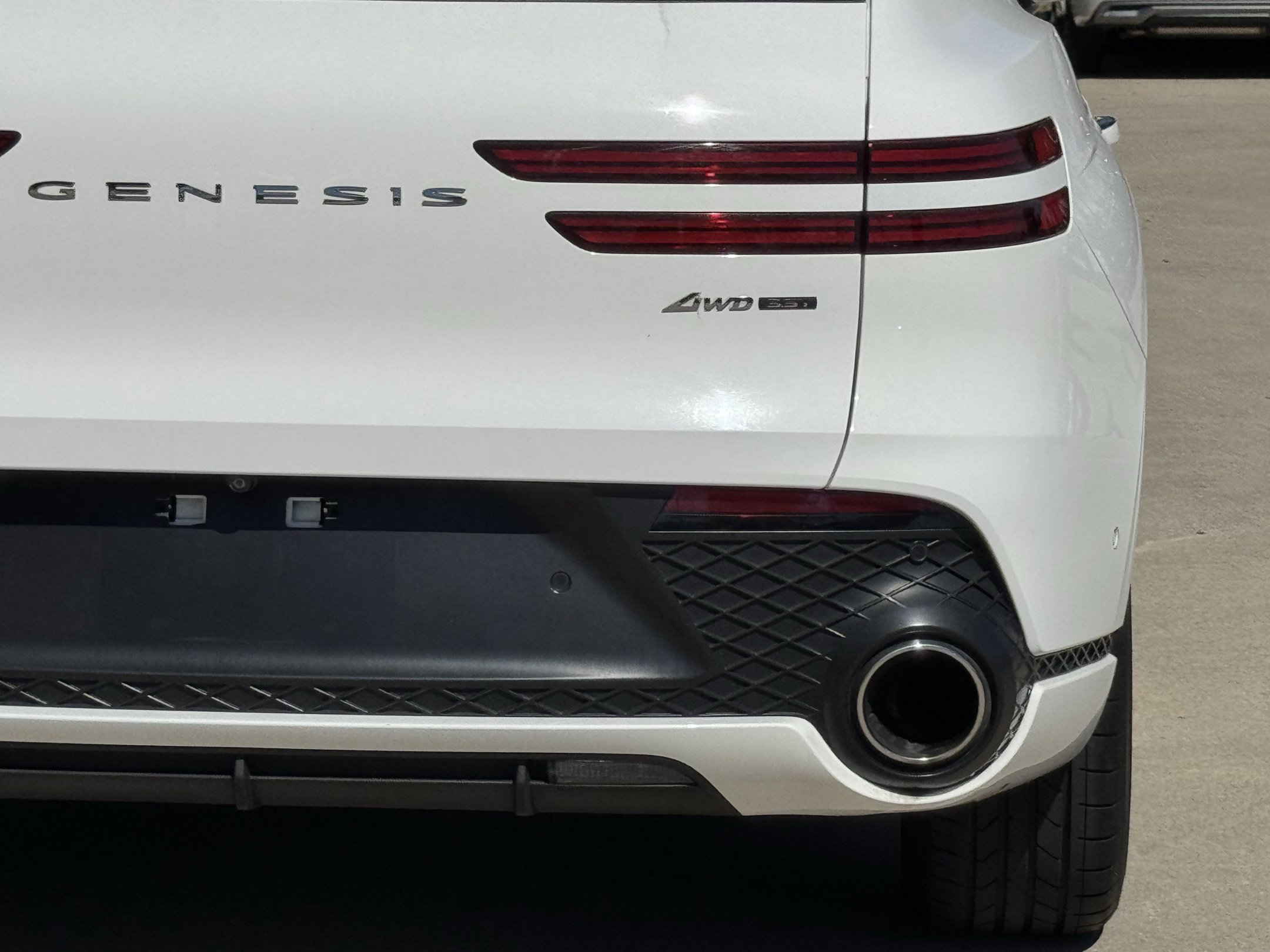 Used 2022 Genesis GV70 3.5T Sport w/ Sport Prestige Package AWD/4WD image 7