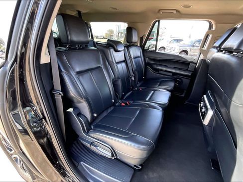 Used 2024 Ford Expedition Max XLT image 20