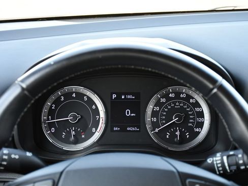 Used 2022 Hyundai Venue SEL FWD image 26